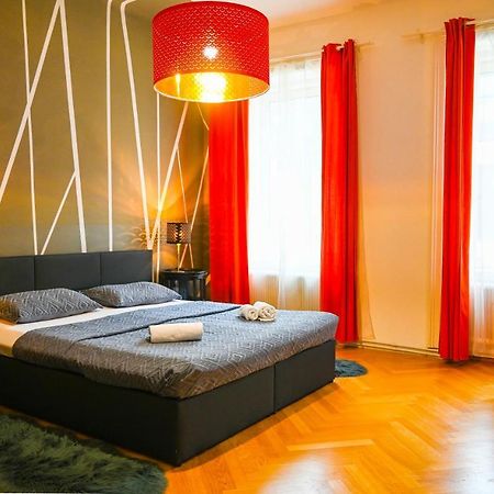 Amazing Suite Ringturm Viena Exterior foto